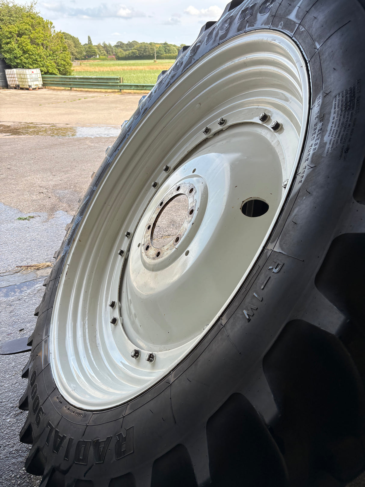 Stocks Row Crop Wheels & Firestone Radial 9000 Tyres