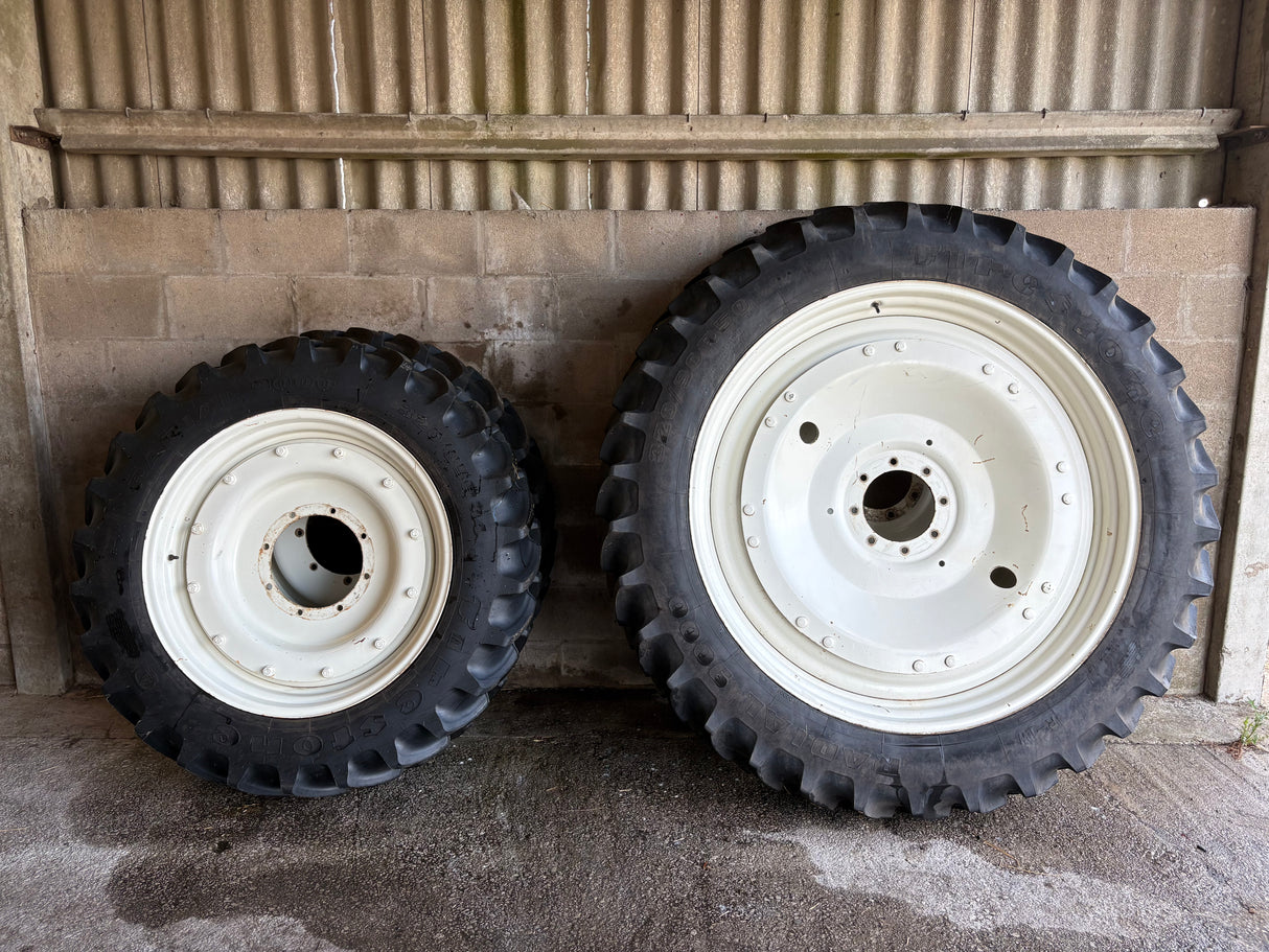Stocks Row Crop Wheels & Firestone Radial 9000 Tyres