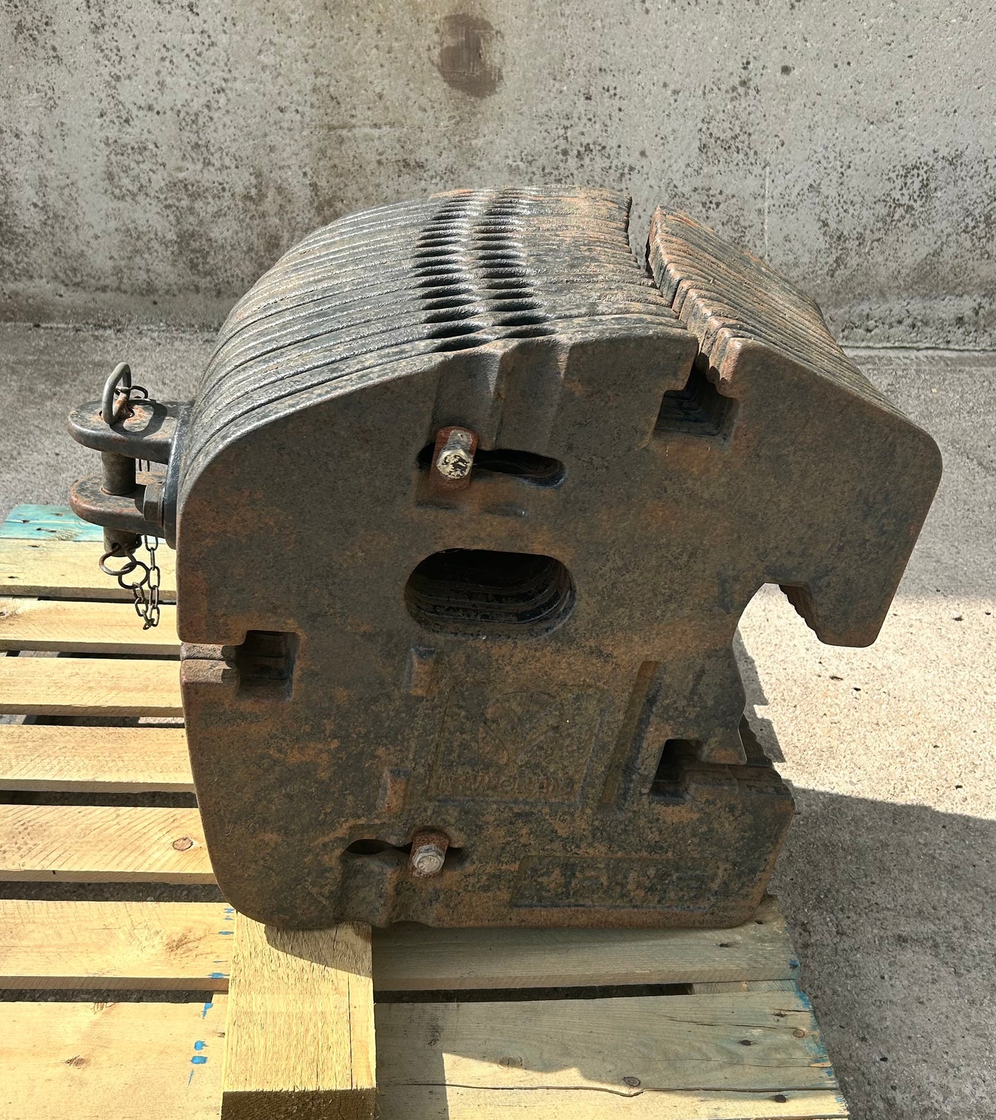 New Holland Wafer Weights – 45 kg x 20 - 87353832