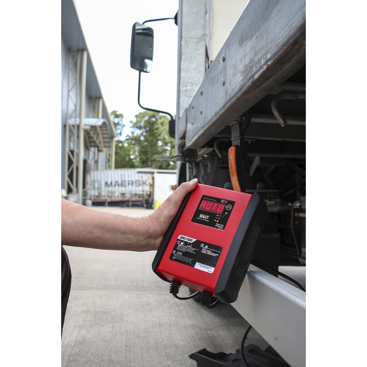 12V/15A 24V/10A Intelligent Speed Charge Battery Charger/Maintainer – additional product view 5