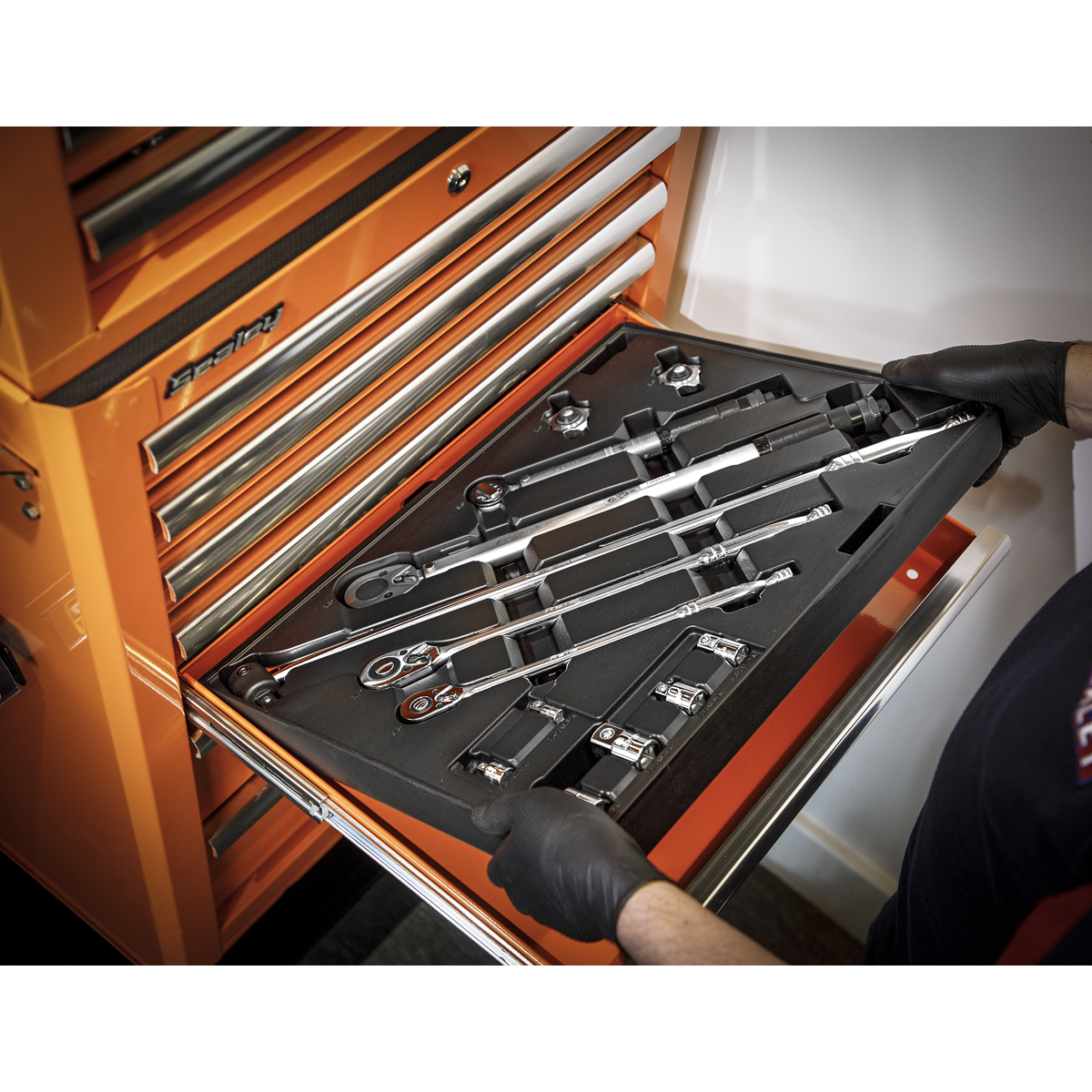 Premier Ratchet, Torque Wrench, Breaker Bar & Socket Adaptor Set with Tool Tray 13pc – additional supplier image