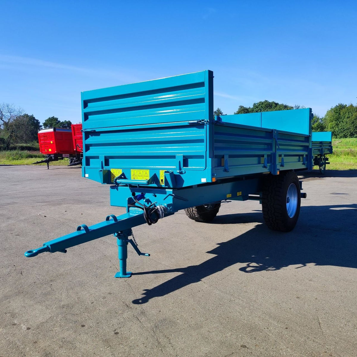 Demarest H60 Three-Way Tipper – manufacturer photograph; equipment shown may be optional