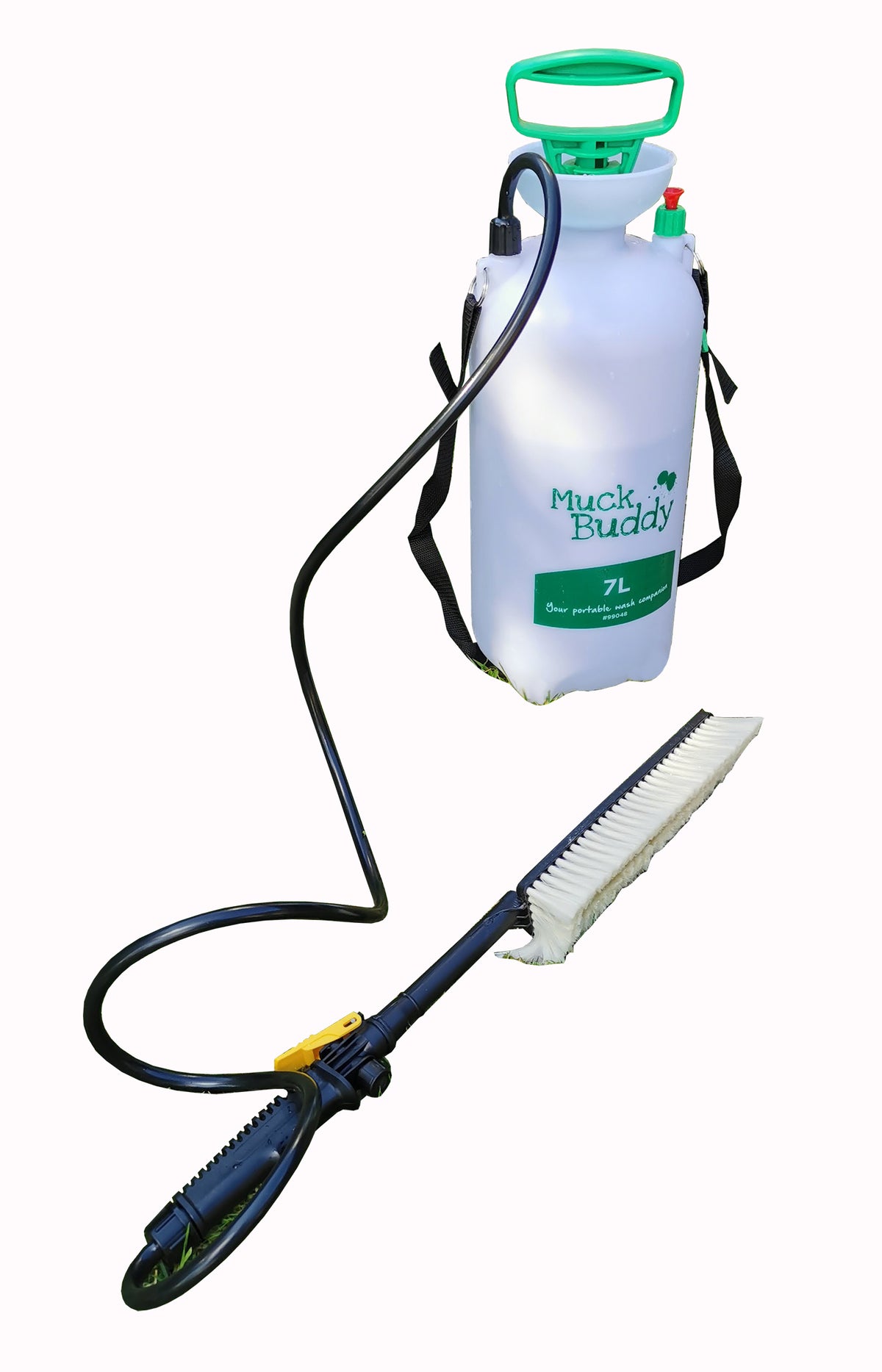 Muck Buddy Portable Wash Sprayer with Nylon Brush - 7 L