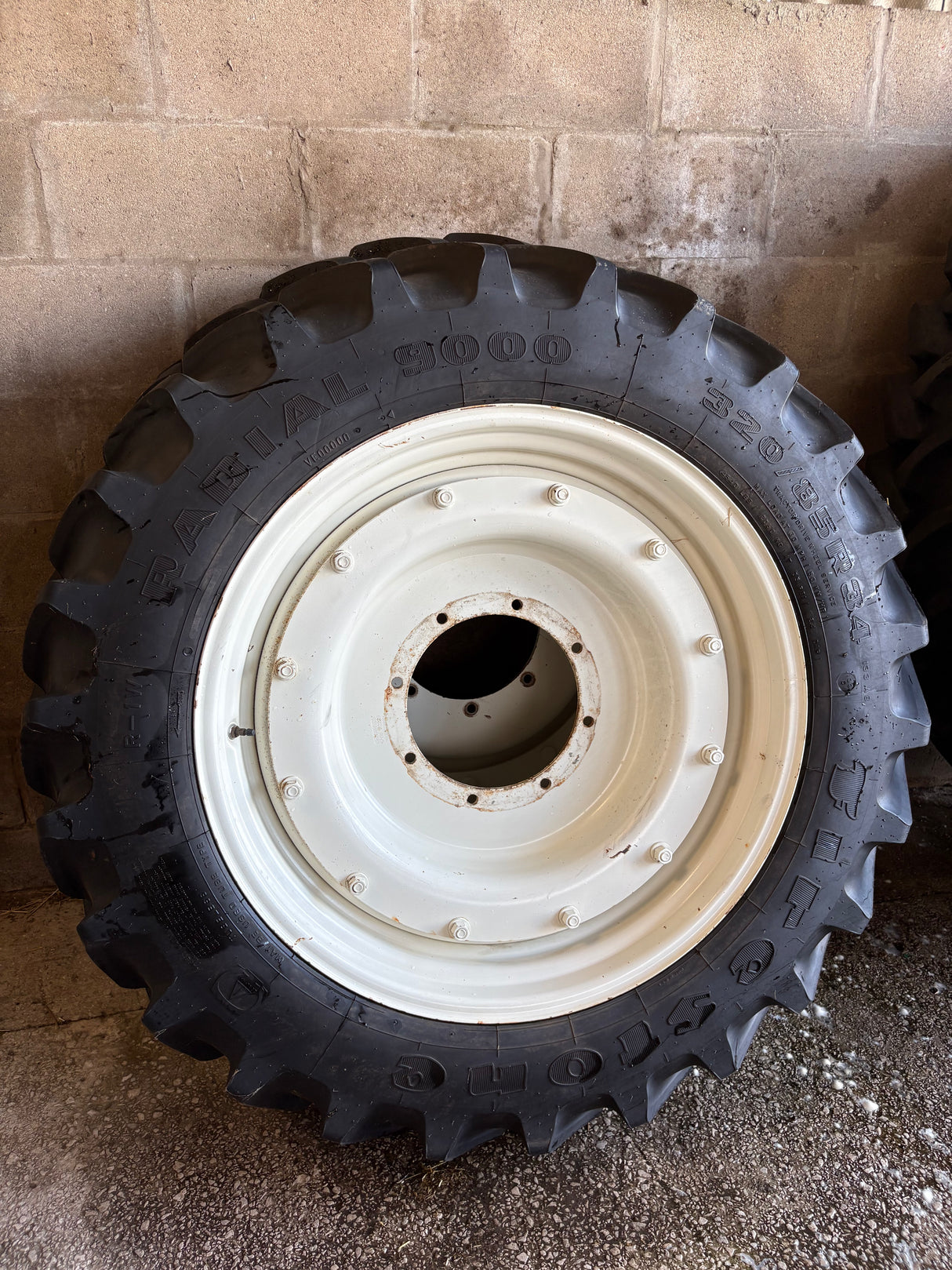 Stocks Row Crop Wheels & Firestone Radial 9000 Tyres