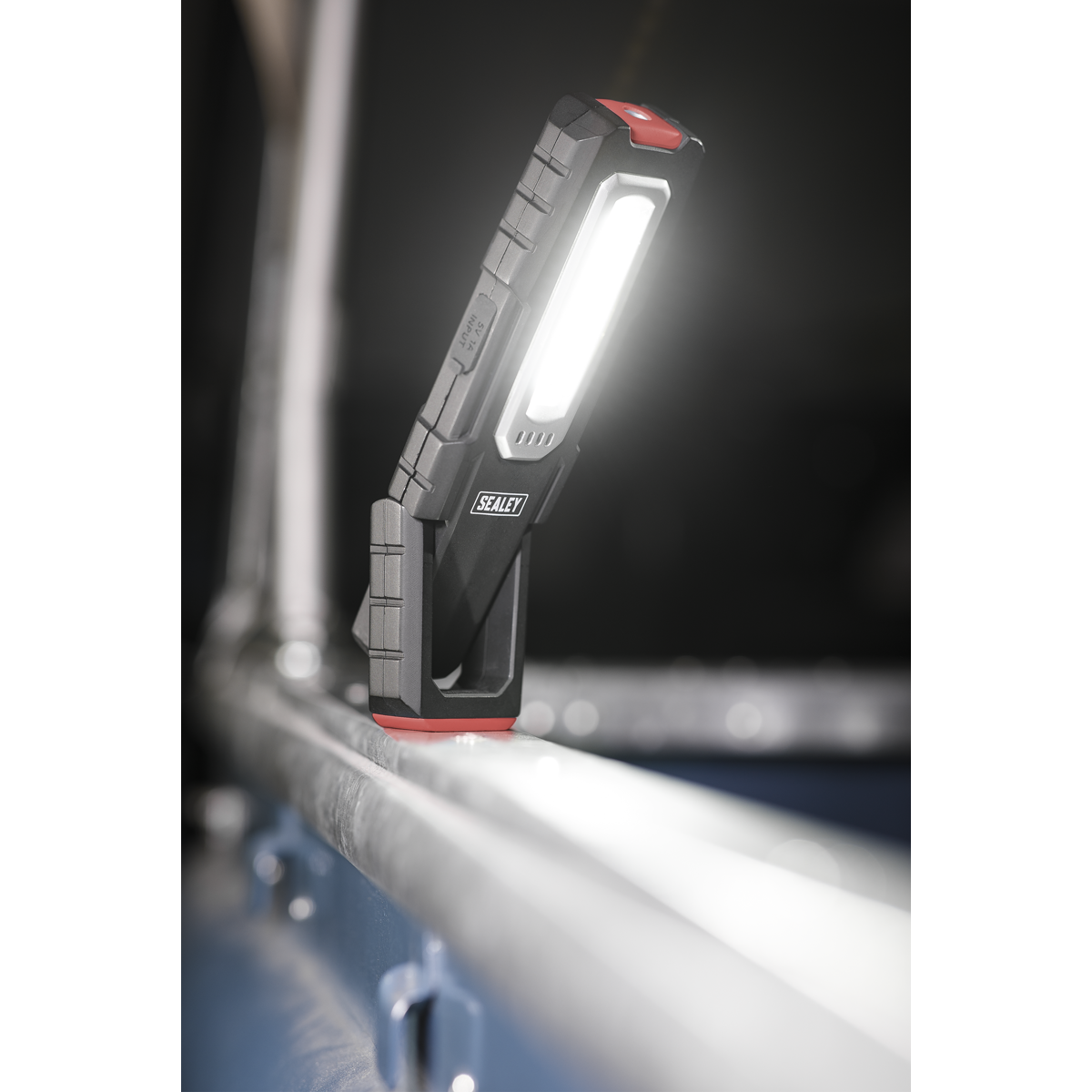 Inspection Light (x2) with Double Wireless Charging Base 5W COB & 1W SMD LED – additional product view 4