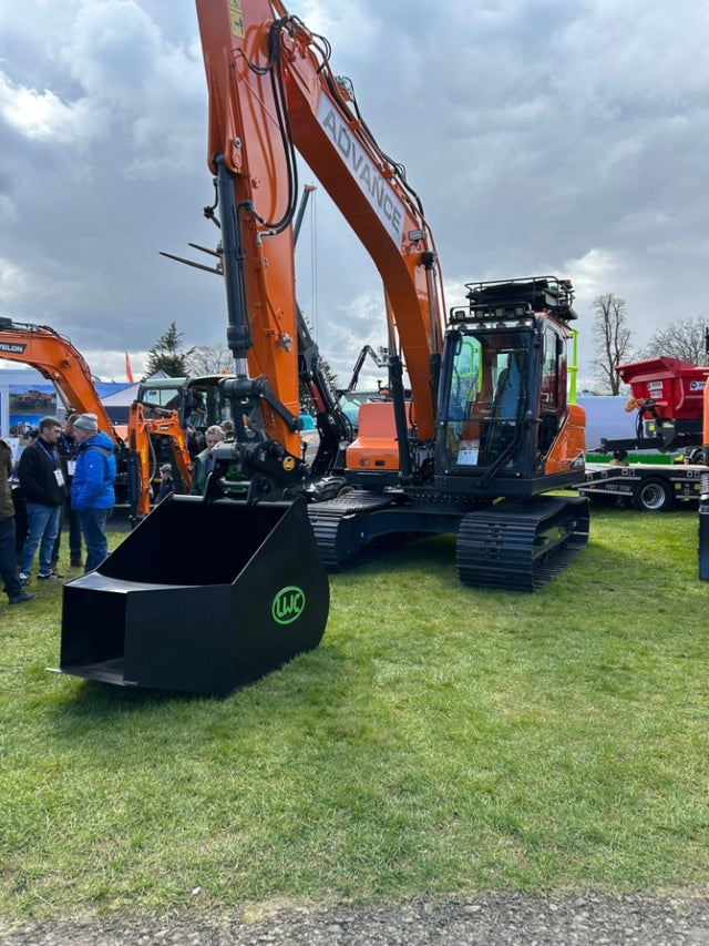 LWC Excavator Concrete Pouring Buckets