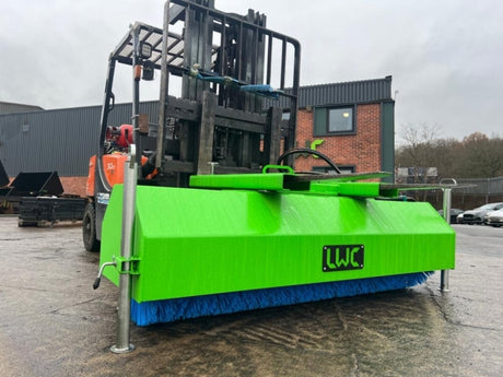 LWC Pallet Fork Mounted Brushes