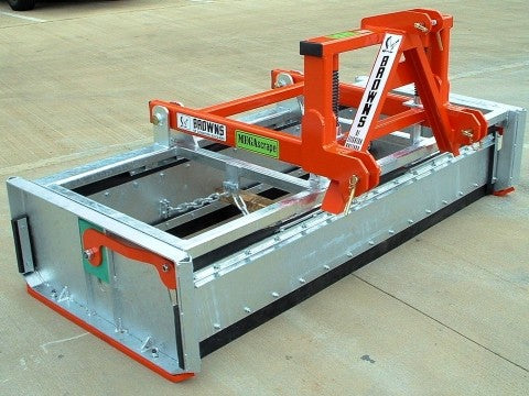 Browns Megascrapes Yard Scraper