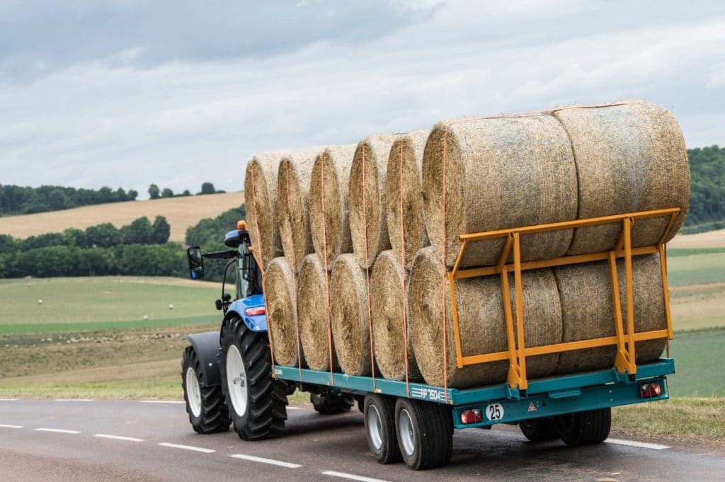 Rolland LSP Semi-Mounted Bale & Flatbed Trailers – manufacturer range photograph; options shown may vary